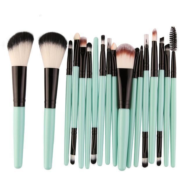 Diva's Makeup Brushes Tool Kit