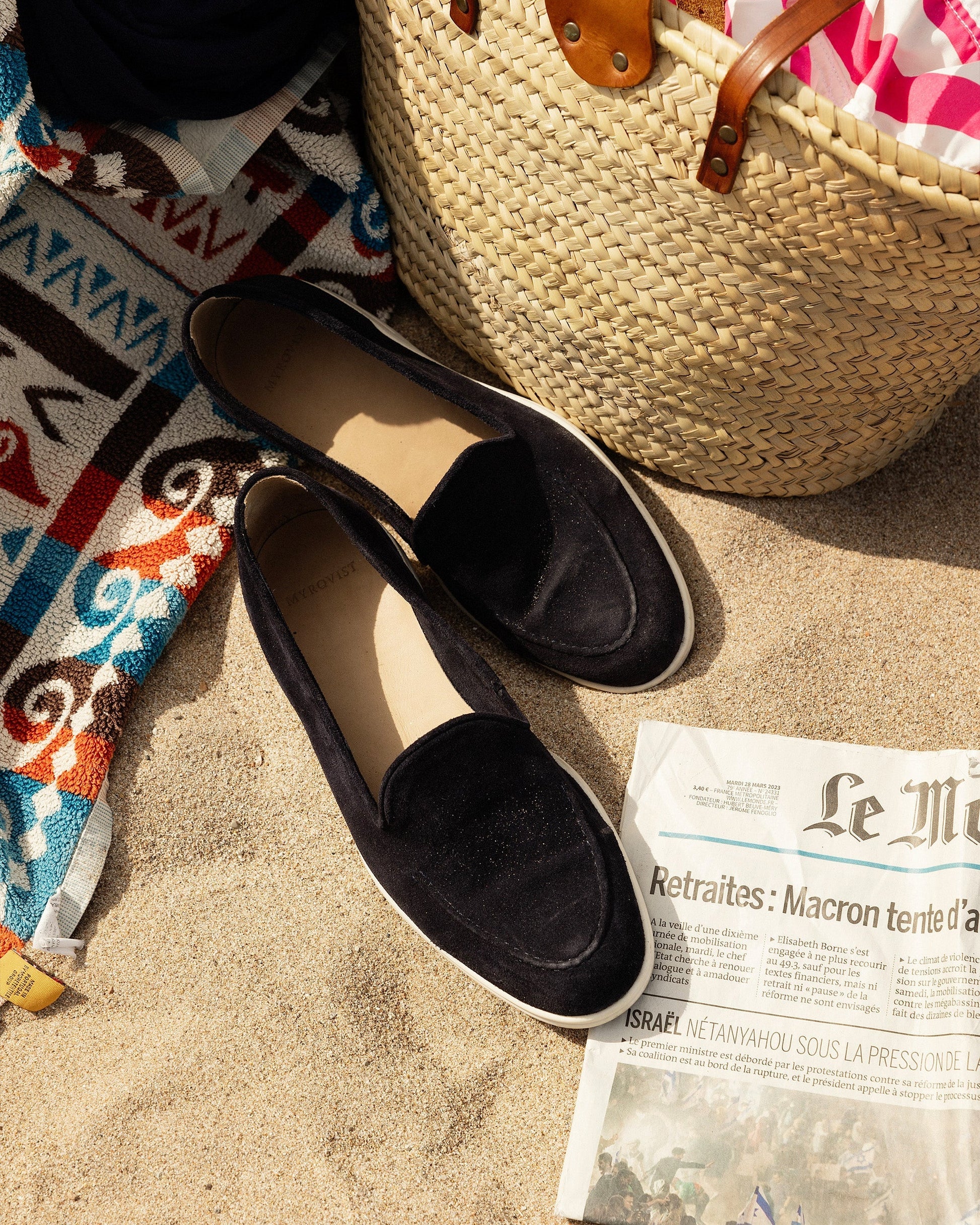 Brännö – Navy Suede