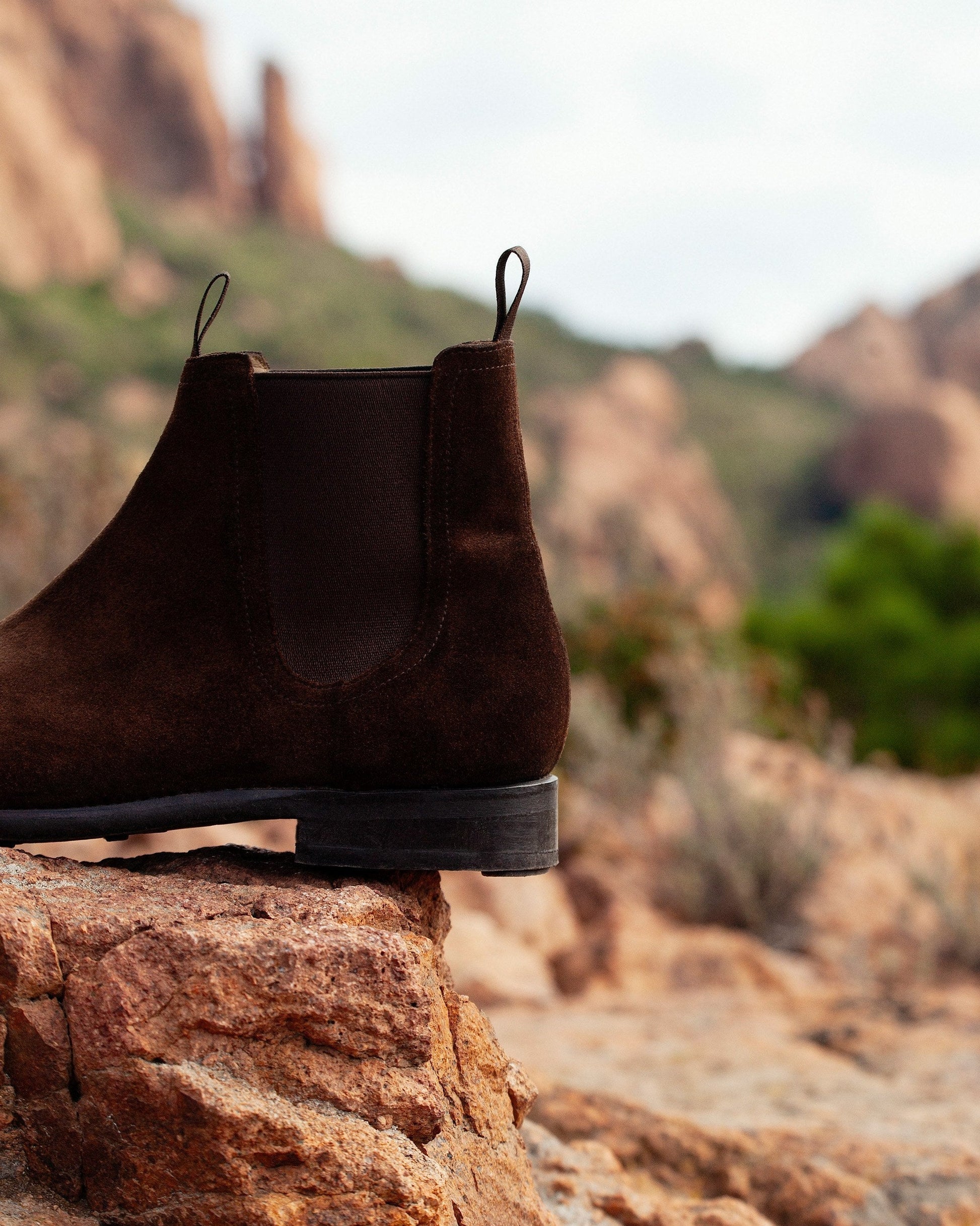 Elfvik – Dark Brown Suede