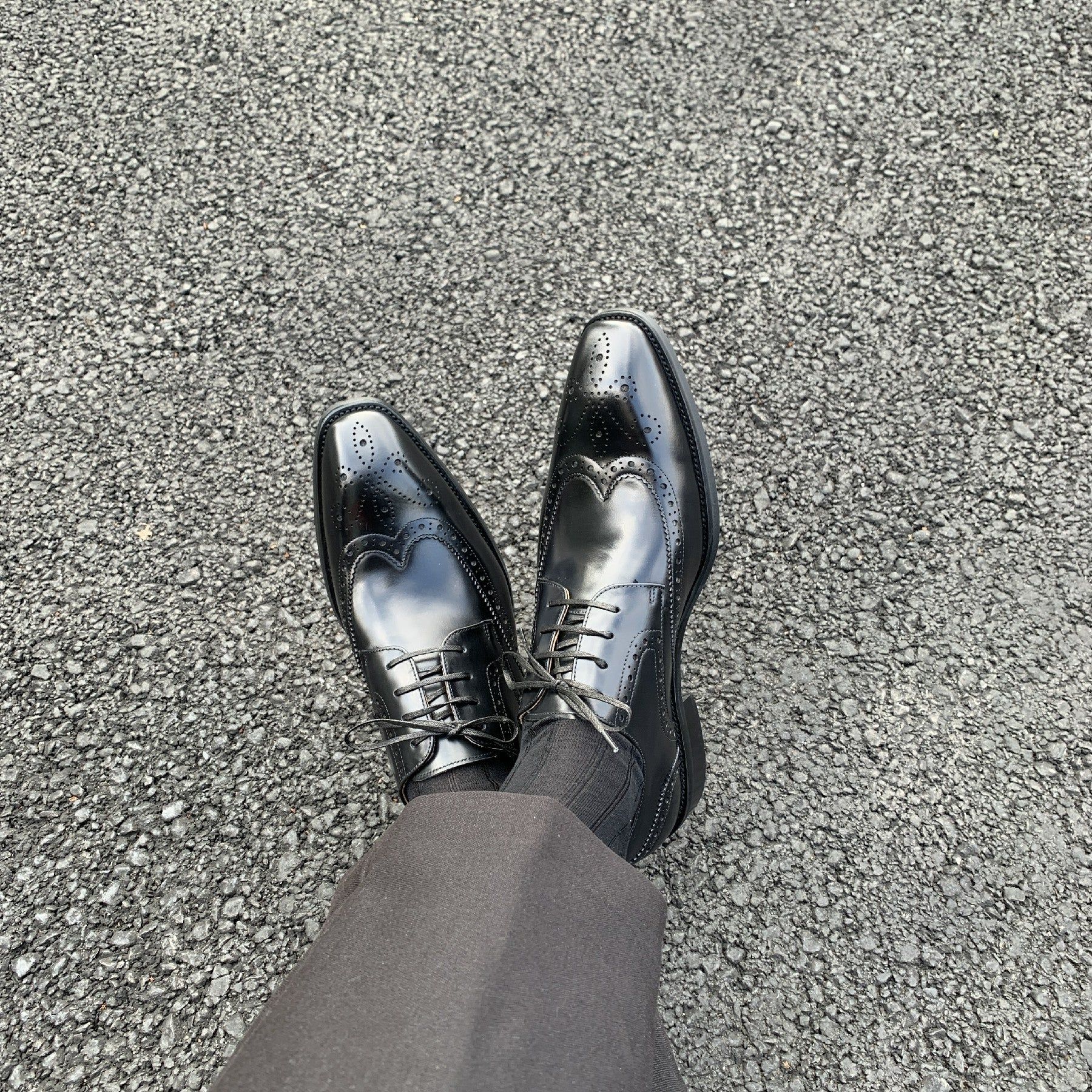 Robert Wingtrip Full Brogue Leather Lace-Up: Handcrafted Luxury Shoes